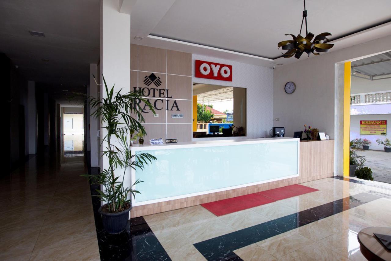 Oyo 3207 ホテル グラシア バンダールランプン エクステリア 写真